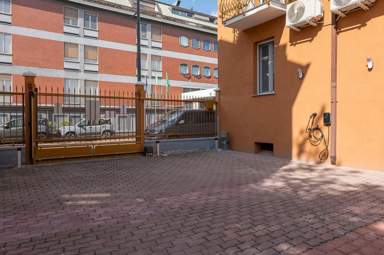 Leader Apartment 2 - Monzino - Hockey Msg Arena - Linate - Milano Esterno foto